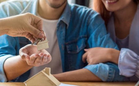 How Can a Houston Mortgage Lender Help You Buy Your First Home?