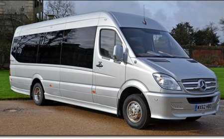 20 Reasons to Choose a 16 Seater Minibus for Your Events