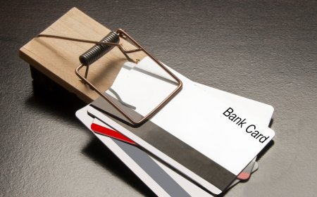 The Art and Tech Behind Modern Plastic Cards