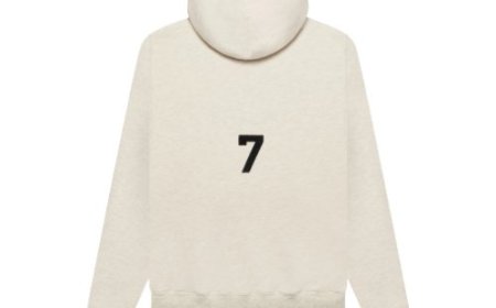 Essentials Hoodie: The Perfect Blend of Premium Fabric and Sleek Fit