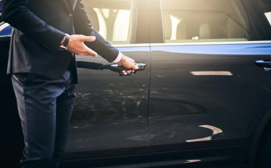 Top Reasons to Choose a Woking Taxi for Your Next Airport Transfer