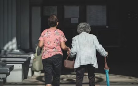 How Trusted Caregivers Enhance Safety and Comfort for Seniors