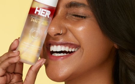 How to Treat Hand Dryness and the Best Lip Dryness Treatment: A Complete Guide