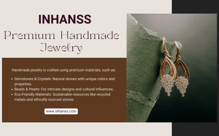 Handmade Beaded Earrings vs. Handmade Clay Earrings: A Creative Expression of Style