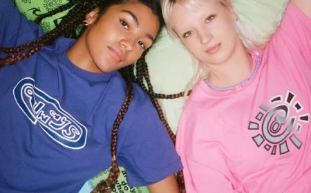 Adwysd Tracksuit: The Ultimate Blend of Style and Comfort"